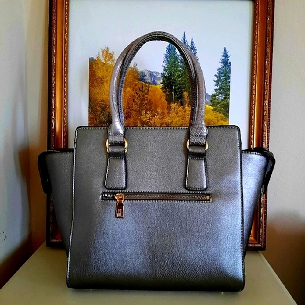 NWOT NICOLE LEE "VINTAGE" HANDBAG - Picture 2 of 5